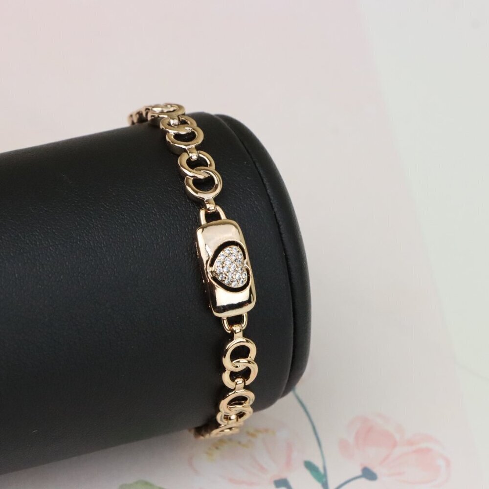 "Elegant Heart Charm Rose Gold Bracelet in High-Polish Finish, XPBL0899